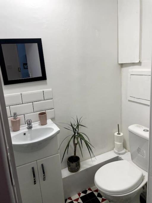 Nice Flat In Heart Of Londra Dış mekan fotoğraf